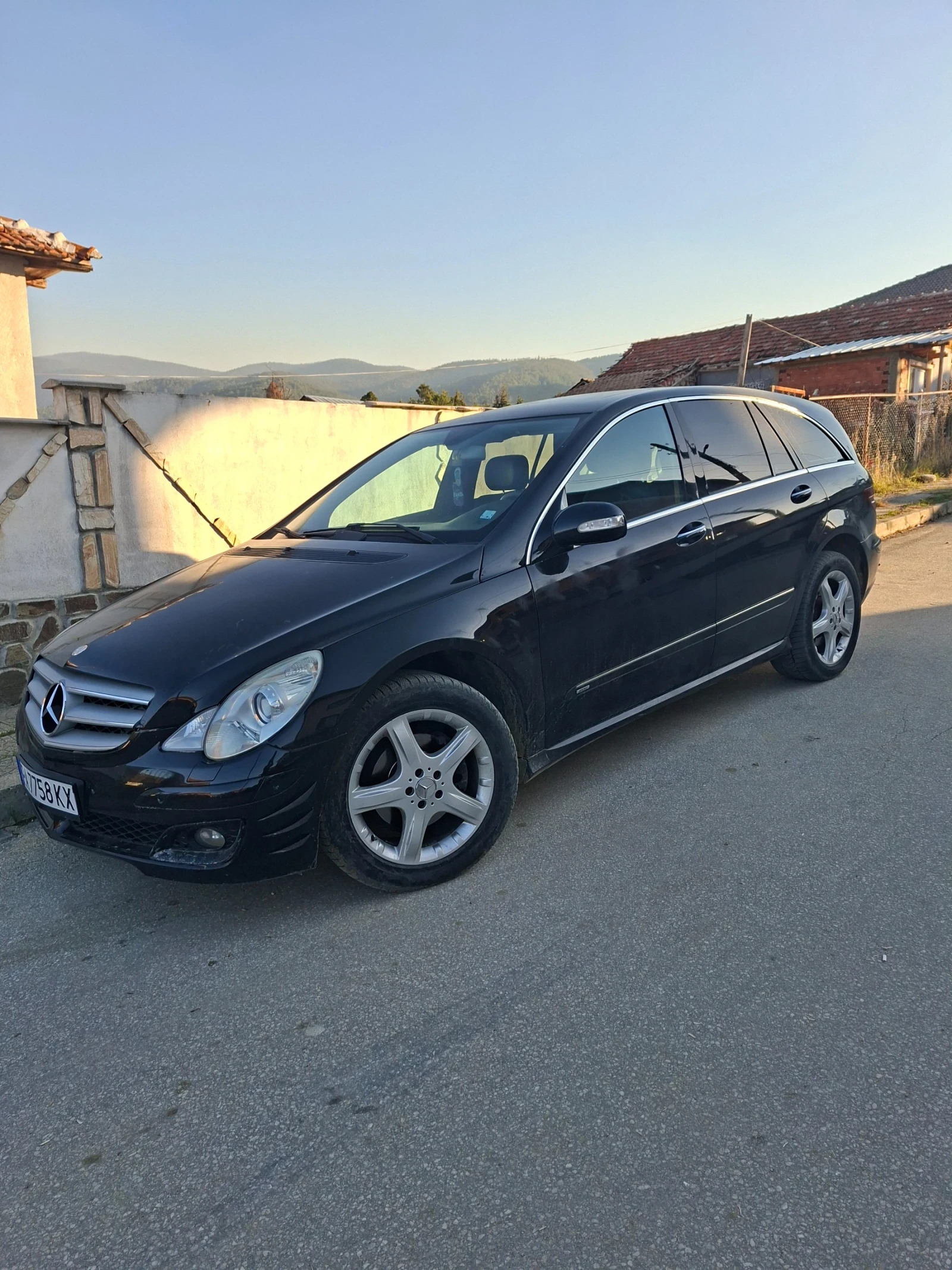 Mercedes-Benz R 350, снимка 4 - Автомобили и джипове - 55992902