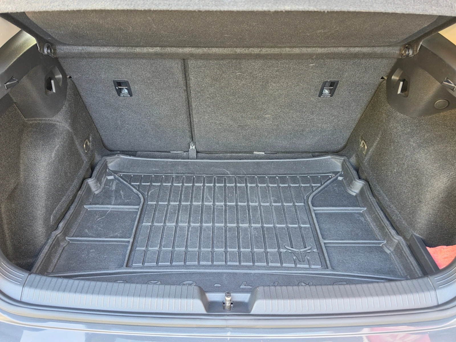 VW Golf 1.0 TSI от България, снимка 17 - Автомобили и джипове - 56008127