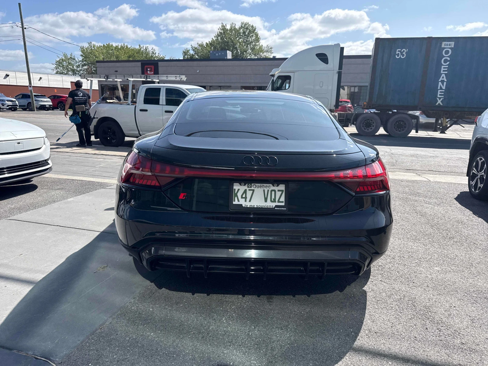 Audi E-Tron GT * quattro * CARFAX * ОПЦИЯ ЗА ФИНАНСИРАНЕ, снимка 4 - Автомобили и джипове - 56067161