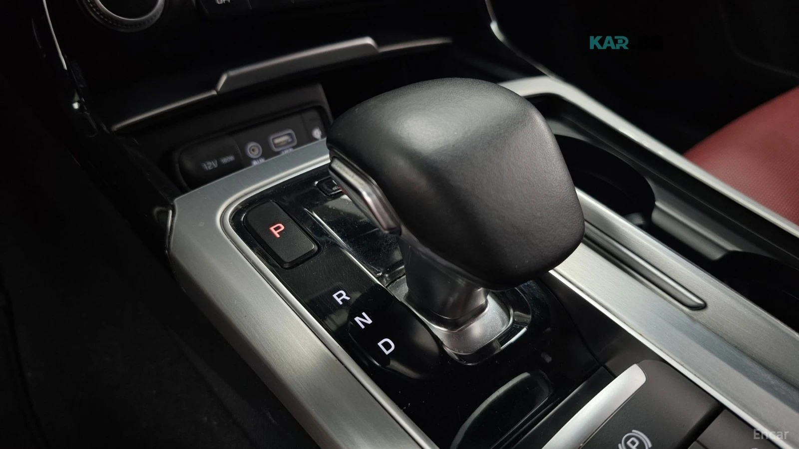 Kia Stinger AWD* GT* 3.3* TURBO* DISTRONIC* 360* ПОДГРЕВ* ОБДУ, снимка 13 - Автомобили и джипове - 56082481
