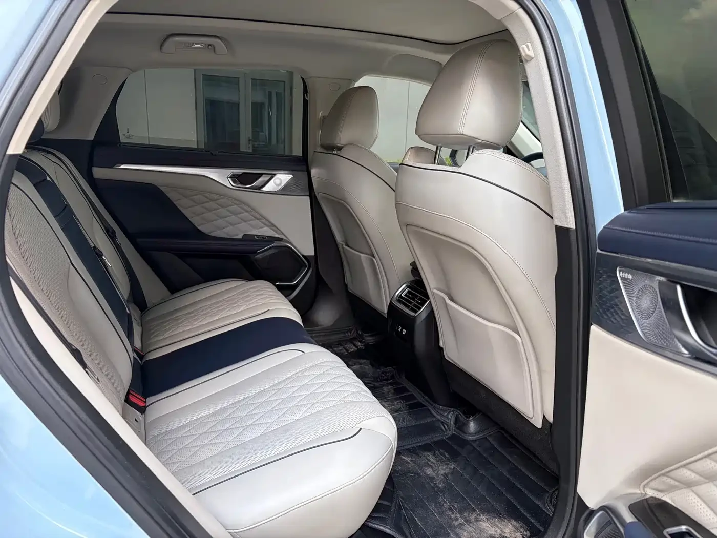 Wey 05 2.0T* HYBRID* AWD* PREMIUM EDITION* FULL* , снимка 11 - Автомобили и джипове - 56656557