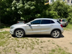 Mercedes-Benz GLA 220 РЕАЛНИ КИЛОМЕТРИ !!!, снимка 2