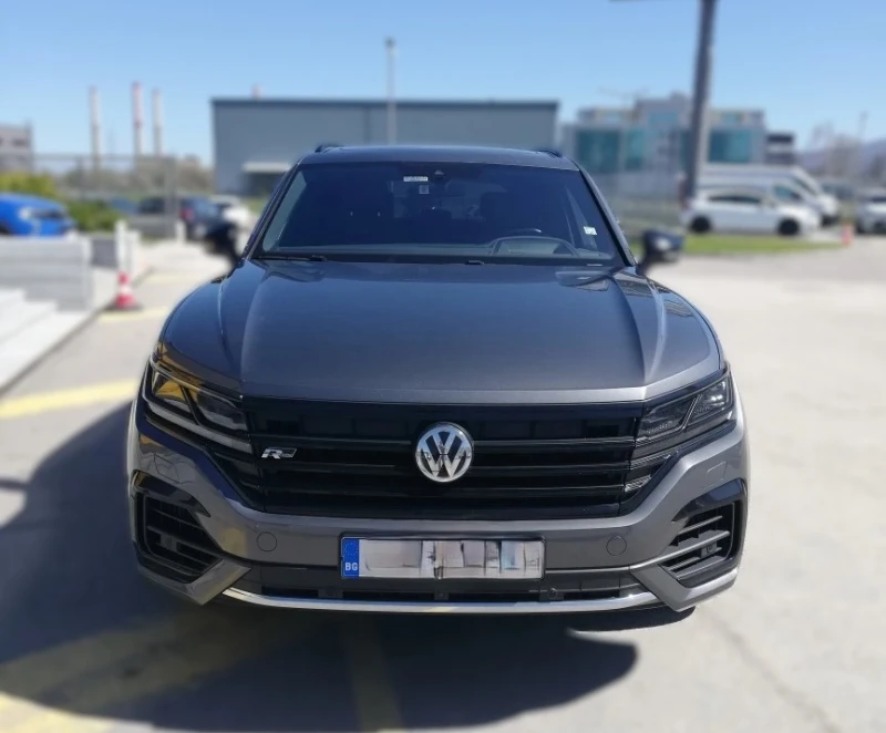 VW Touareg гаранционен до 2026, снимка 1 - Автомобили и джипове - 47675313