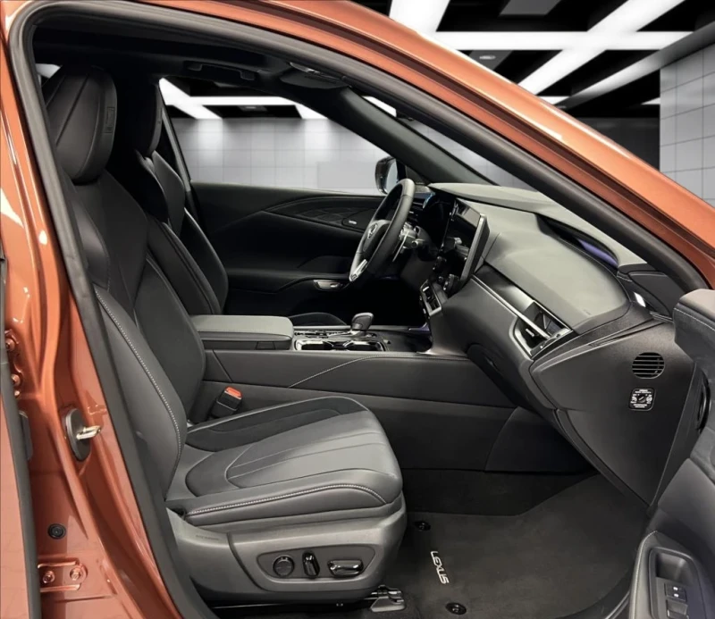Lexus RX 500h F-SPORT* 371HP* PERF* ПАНО* MARKLEV* ГАРАНЦИЯ, снимка 11 - Автомобили и джипове - 52851739