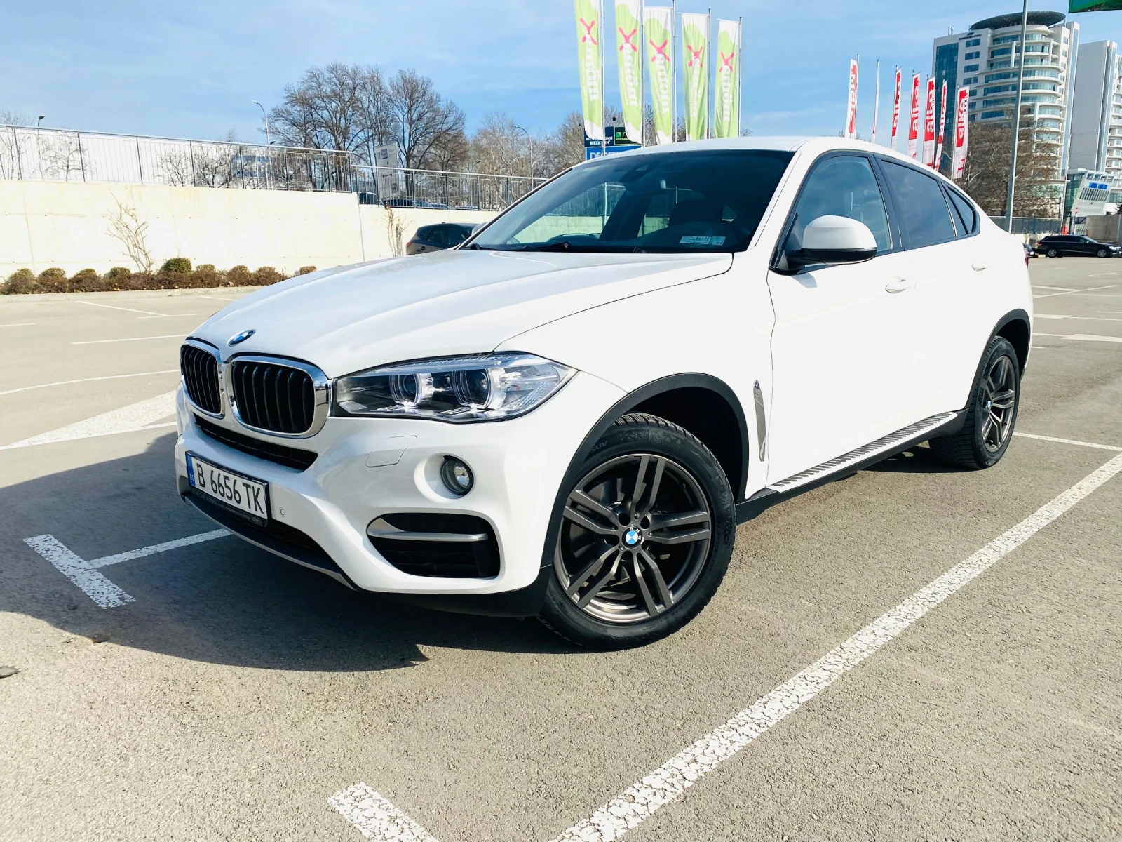 BMW X6  3.0D X-DRIVE HEAD UP HARMAN/KARDON SOFT CLOSE TV - изображение 5