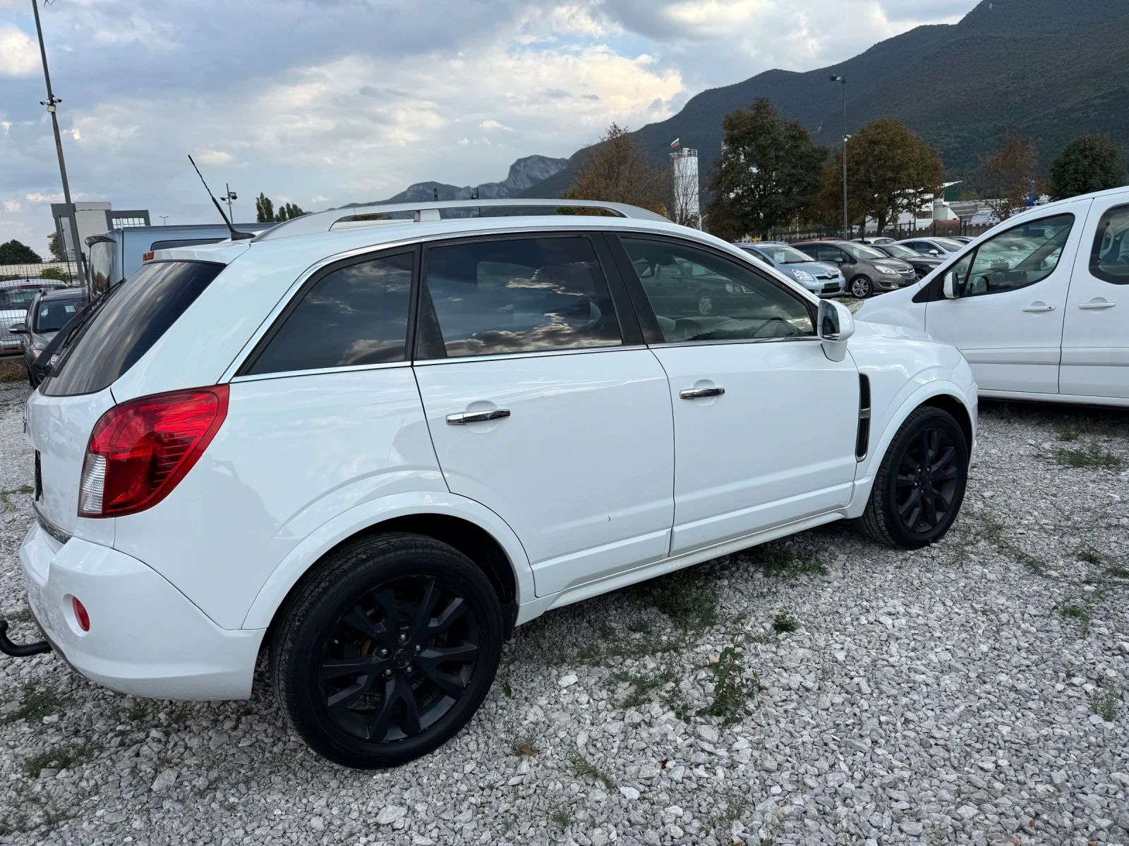 Opel Antara 2.2CDTI 4x4 COSMO - изображение 6