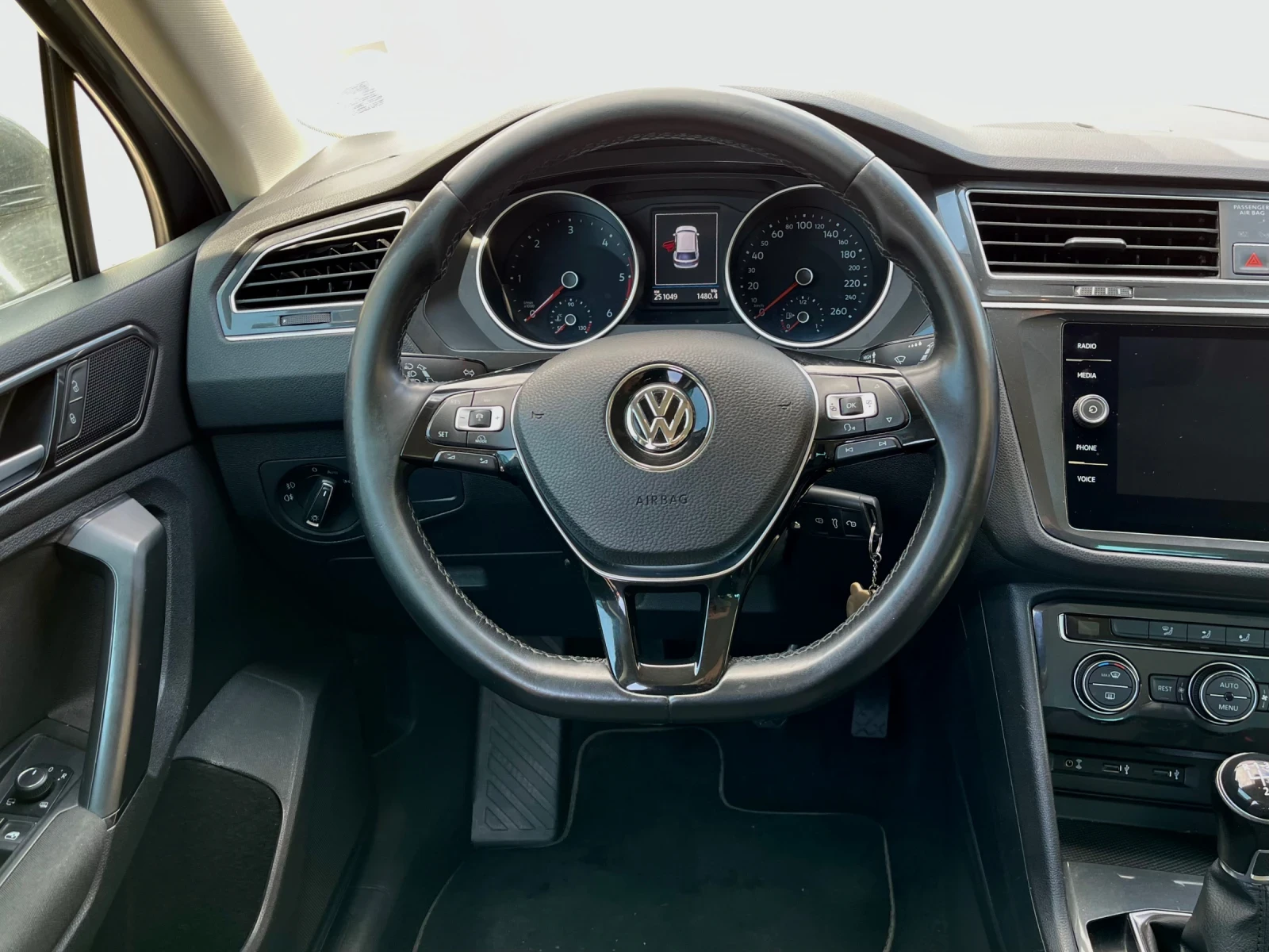 VW Tiguan  - изображение 7