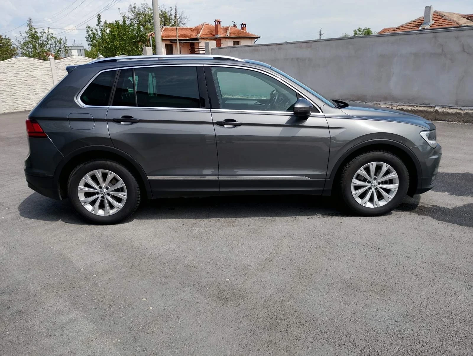 VW Tiguan  - изображение 4