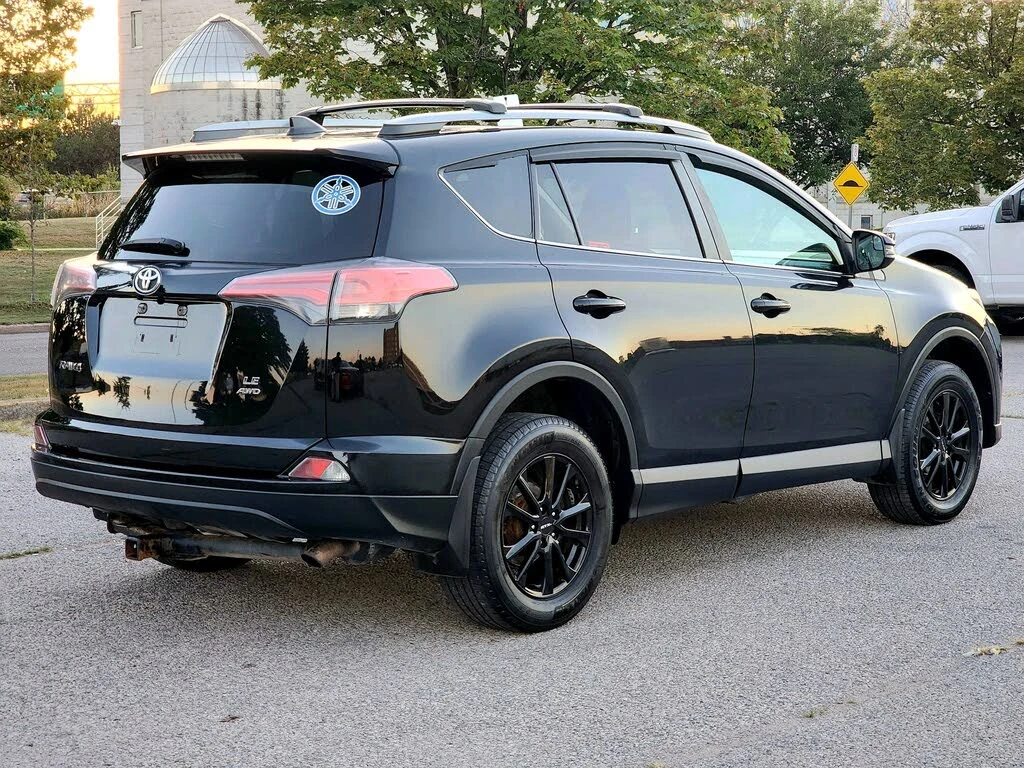Toyota Rav4 LE* AWD* АвтоКредит* (ЦЕНА ДО БГ), снимка 8 - Автомобили и джипове - 53837608