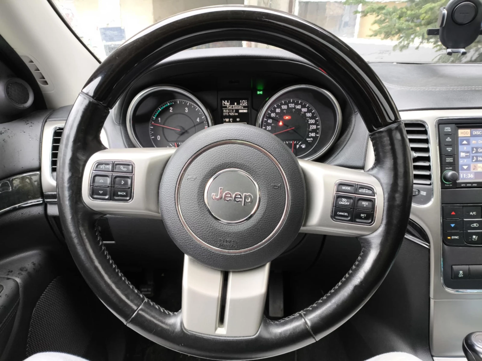 Jeep Grand cherokee 3.0 CRD Overland 241 hp, снимка 9 - Автомобили и джипове - 54200252