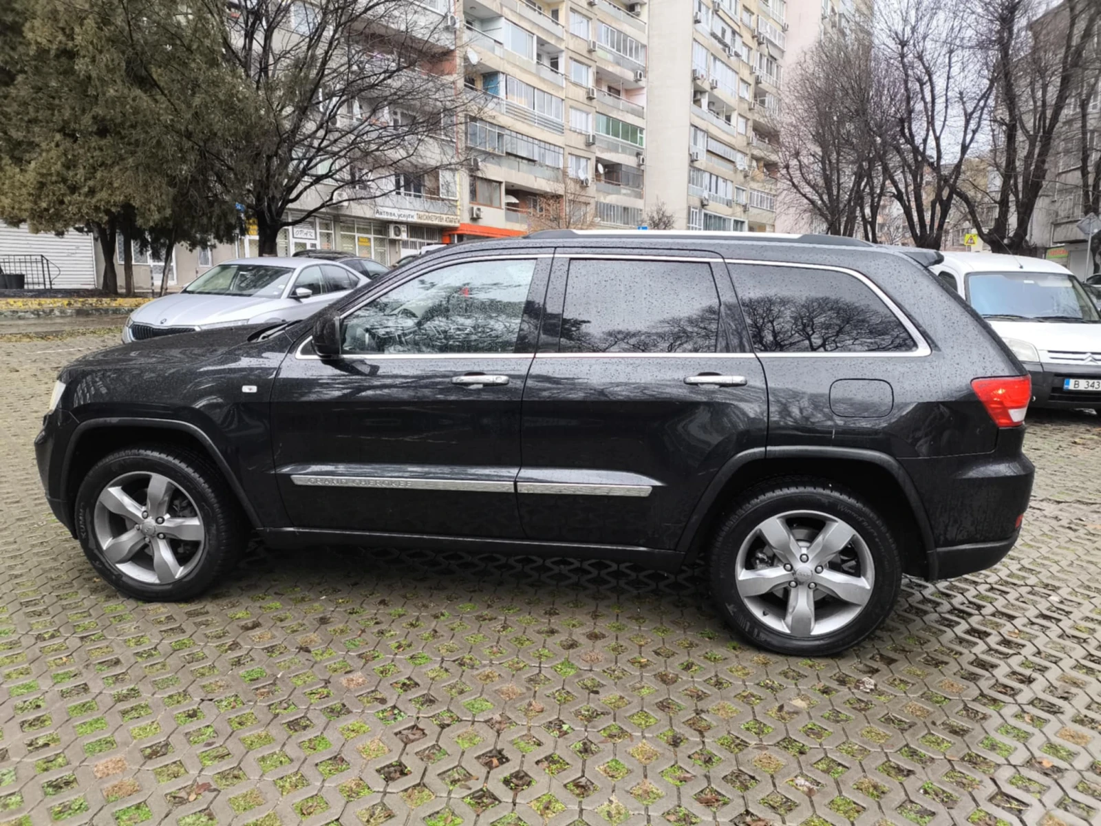 Jeep Grand cherokee 3.0 CRD Overland 241 hp, снимка 2 - Автомобили и джипове - 54200252