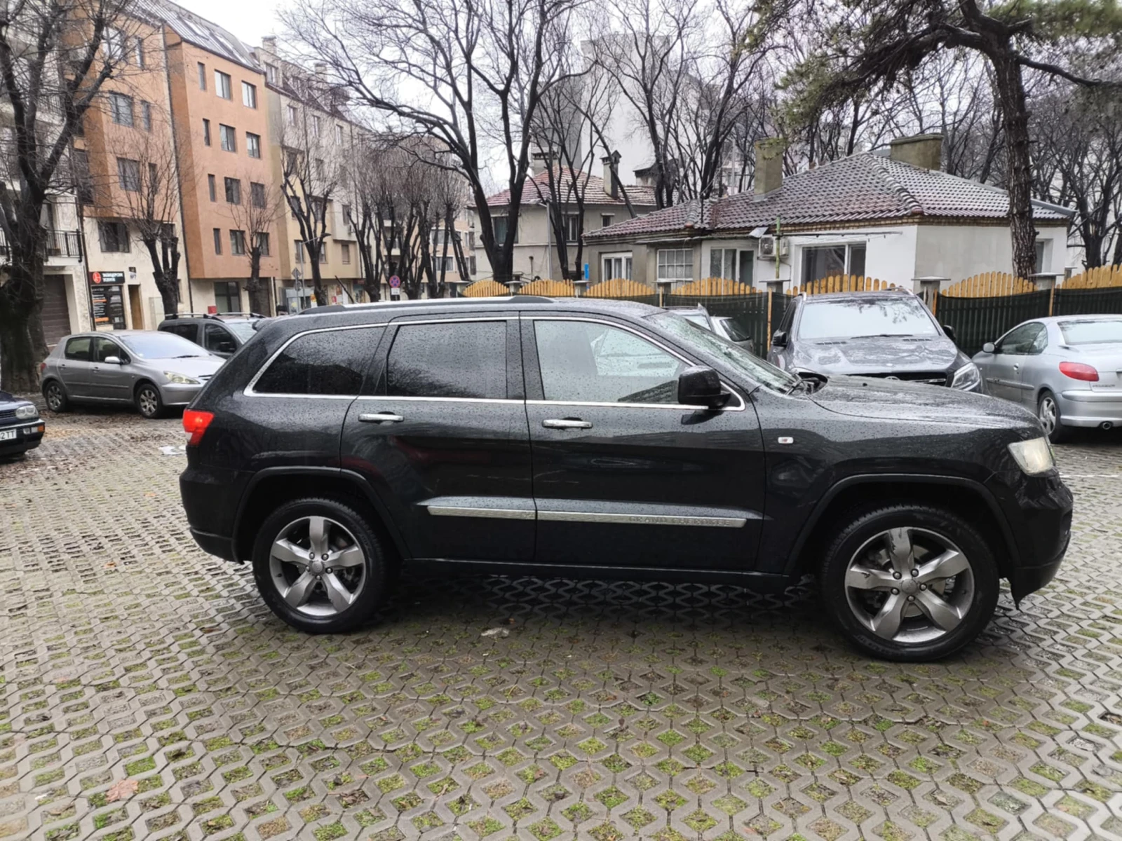Jeep Grand cherokee 3.0 CRD Overland 241 hp, снимка 3 - Автомобили и джипове - 54200252