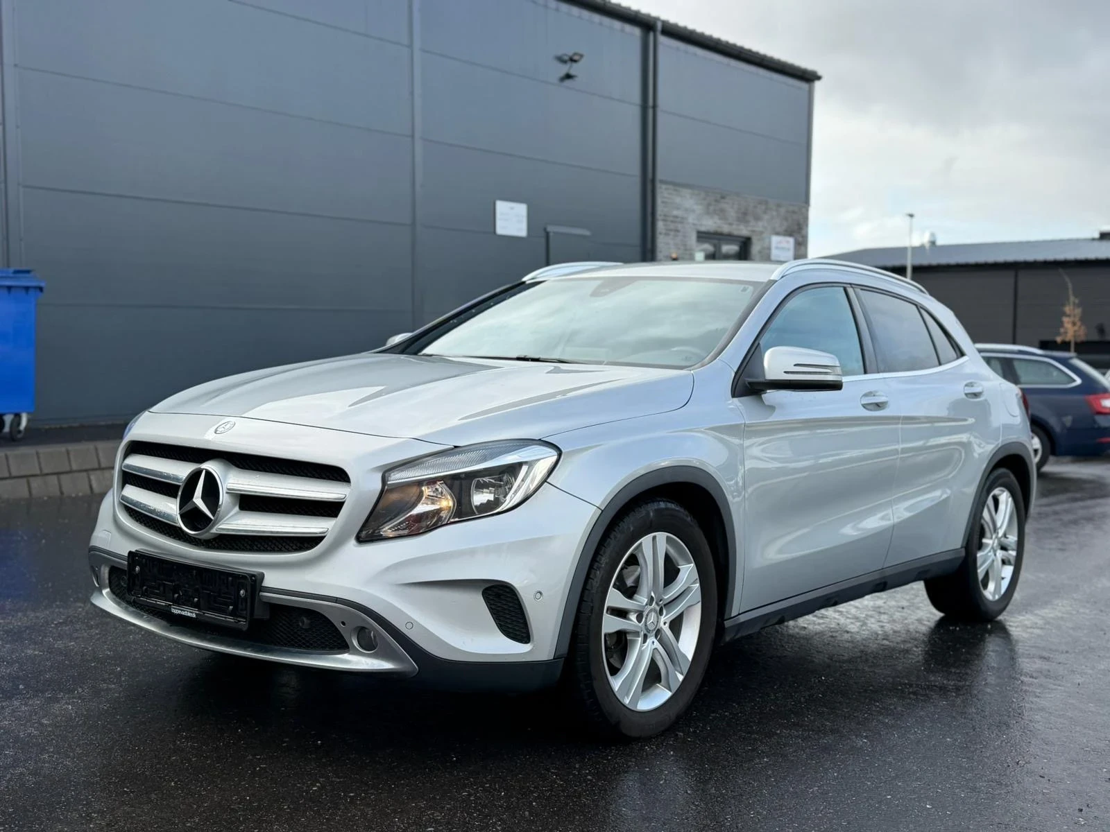 Mercedes-Benz GLA 220 РЕАЛНИ КИЛОМЕТРИ !!!, снимка 2 - Автомобили и джипове - 54257047