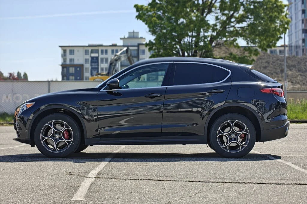 Alfa Romeo Stelvio Ti Sport AWD* HARMAN KARDON* PANORAMA* KEYLESS* , снимка 8 - Автомобили и джипове - 54493371