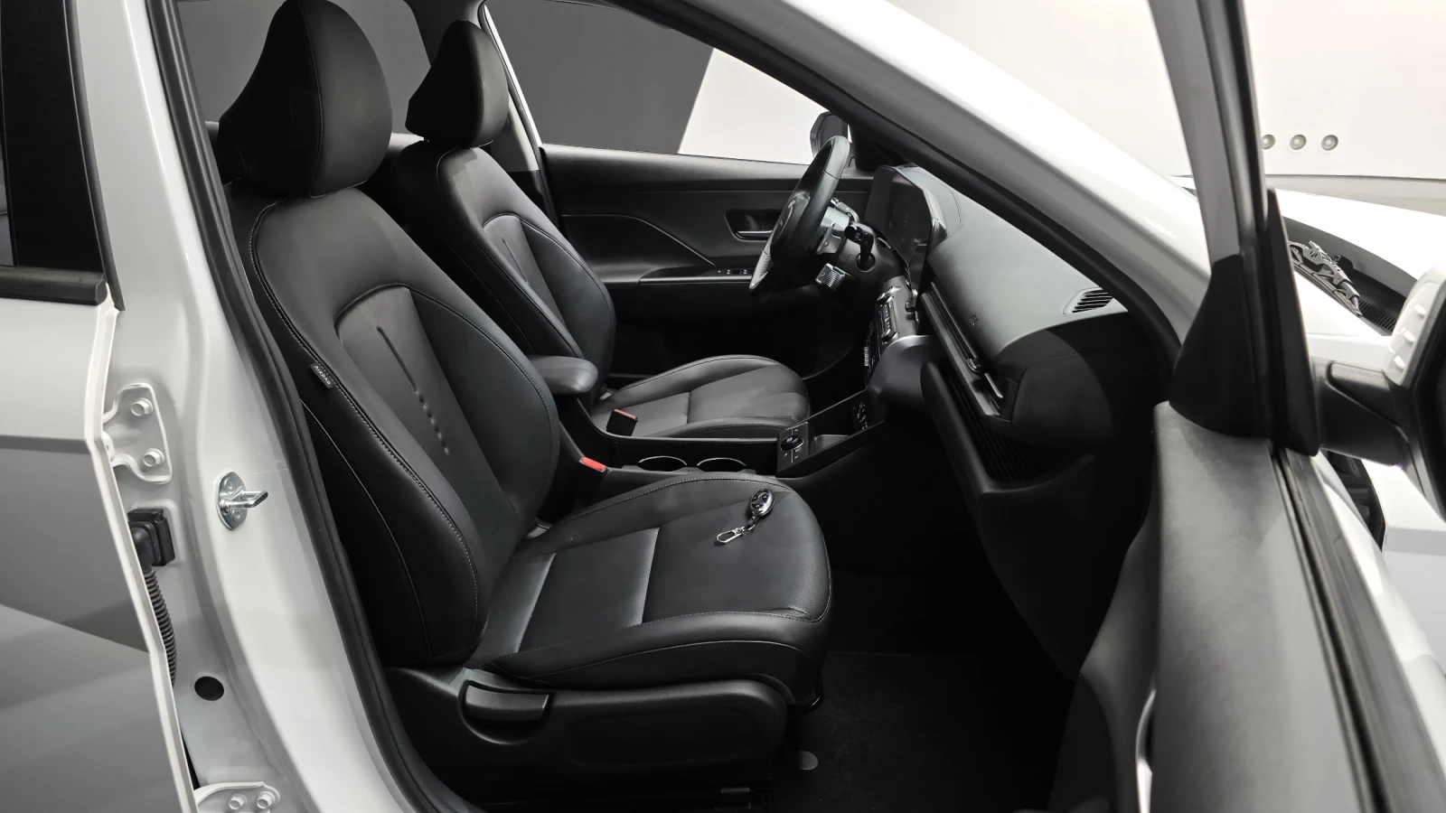Hyundai Kona 2026* MODERN* LED* DISTRONIK* КРАЙНА ЦЕНА, снимка 15 - Автомобили и джипове - 54648853