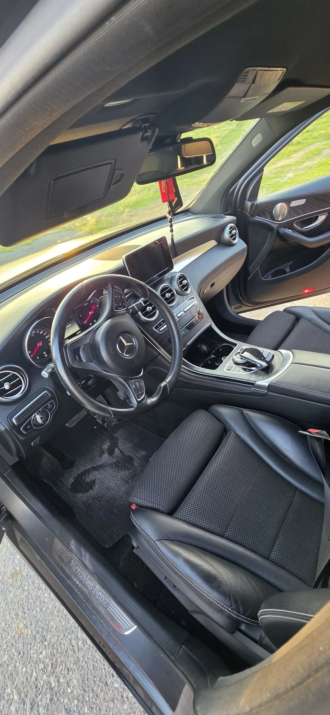 Mercedes-Benz GLC 350, снимка 12 - Автомобили и джипове - 54794515