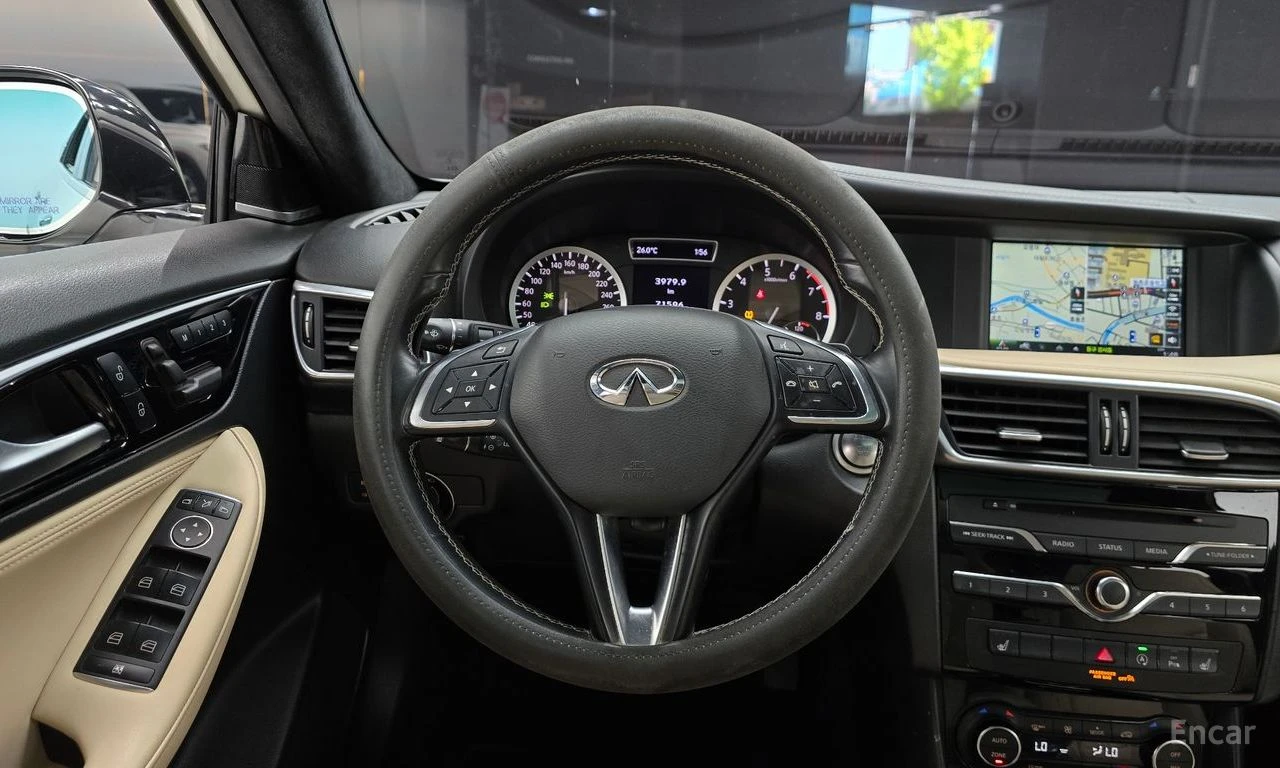 Infiniti QX30 2.0t* Premium* 4WD, снимка 7 - Автомобили и джипове - 54964745
