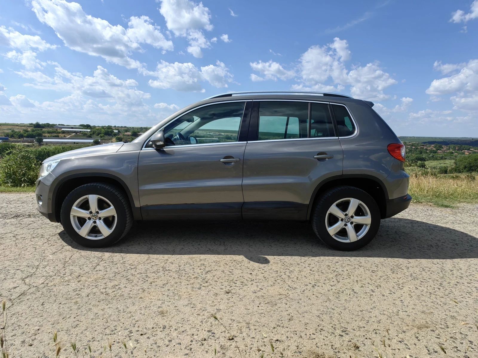 VW Tiguan 2.0TDI 4X4 NAVI XENON , снимка 5 - Автомобили и джипове - 54974200