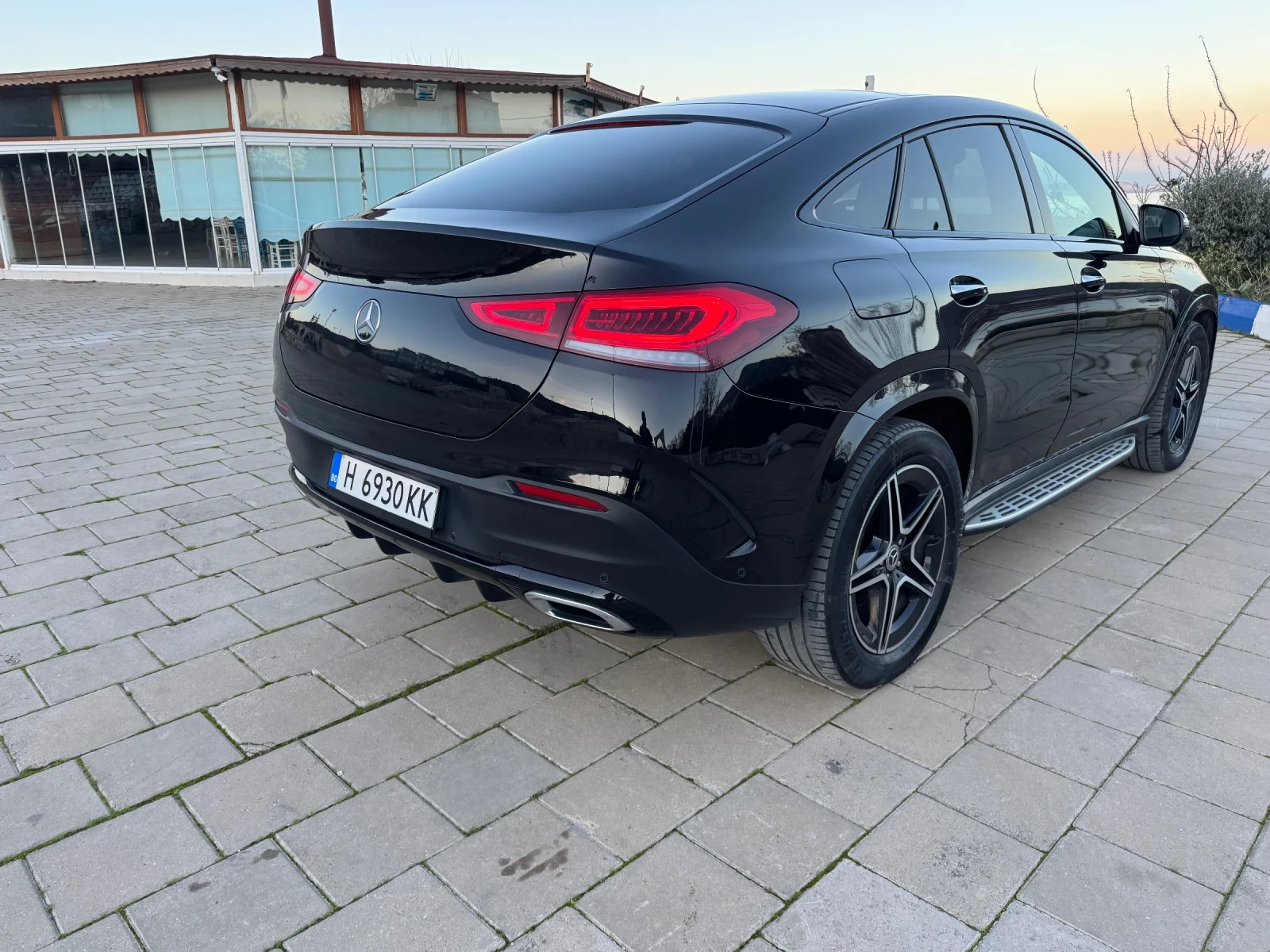 Mercedes-Benz GLE 350 AMG , снимка 10 - Автомобили и джипове - 55837370