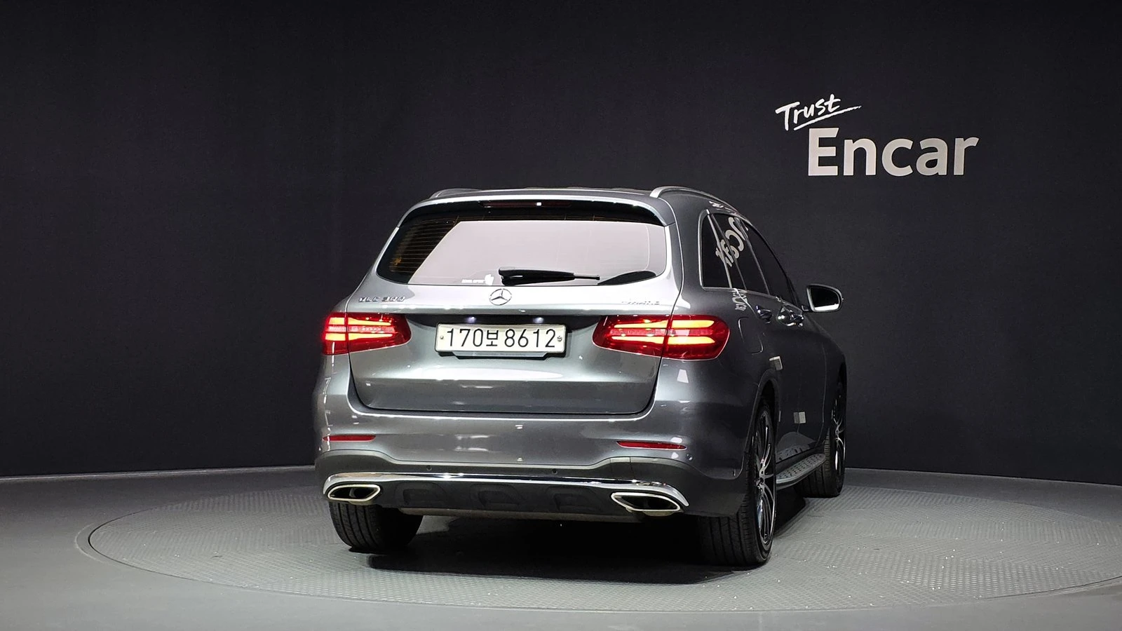 Mercedes-Benz GLC 300 ЛЮК* HUD* 360* KEYLESS* ПОДГРЕВ ВОЛАН* КРАЙНА ЦЕНА, снимка 4 - Автомобили и джипове - 55271955