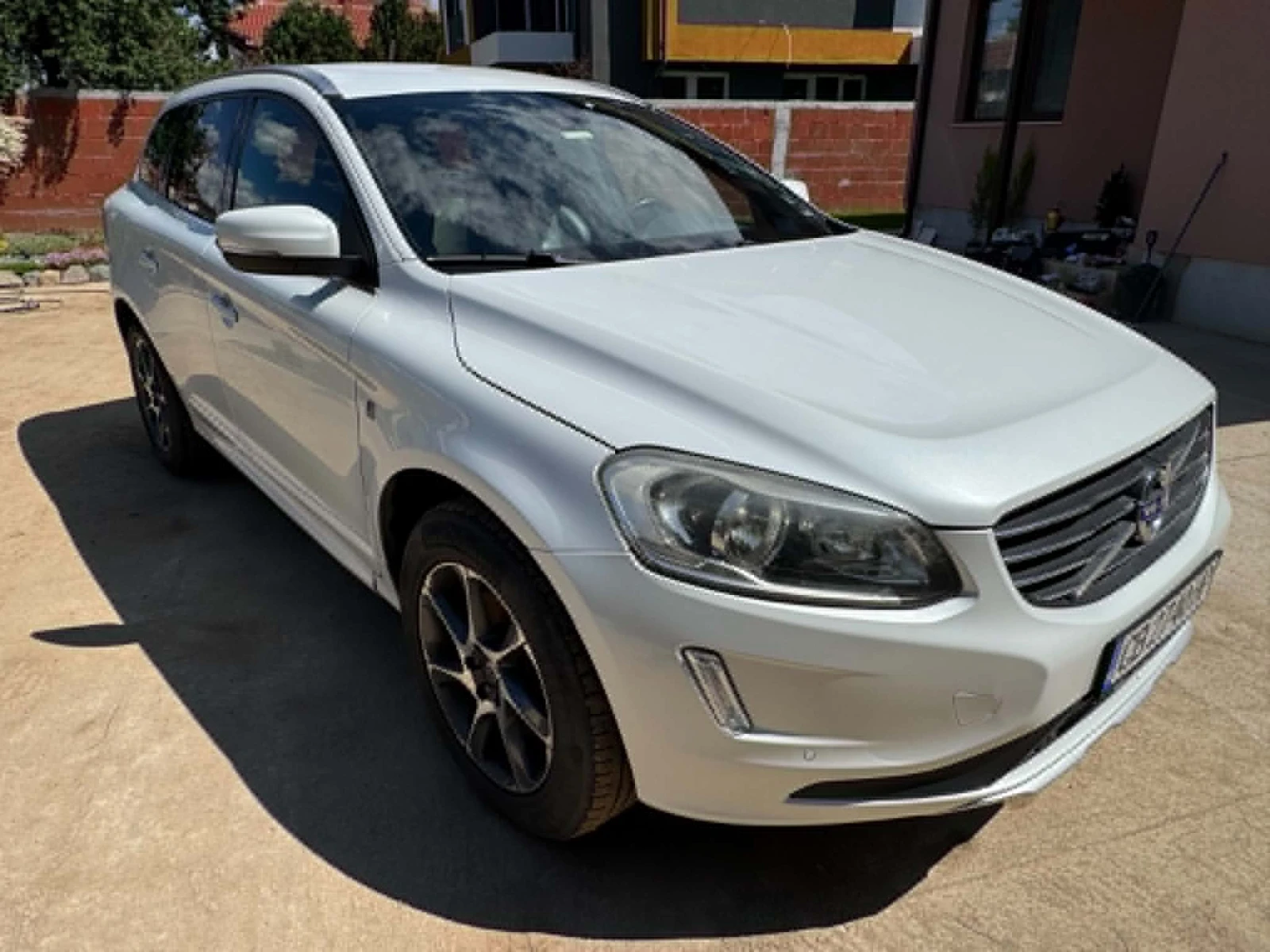 Volvo XC60 D3 FWD Ocean Race, снимка 4 - Автомобили и джипове - 55388997