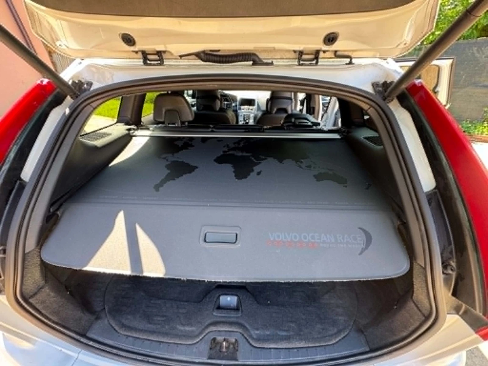Volvo XC60 D3 FWD Ocean Race, снимка 5 - Автомобили и джипове - 55388997