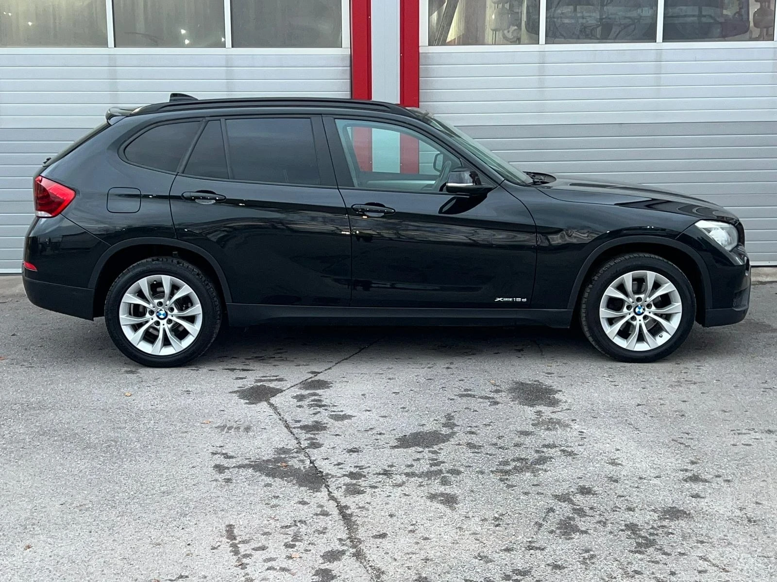 BMW X1 2.0D AUTOMATIK X-DRIVE NAVI LEDER EVRO 5B ЛИЗИНГ!!, снимка 6 - Автомобили и джипове - 56068654