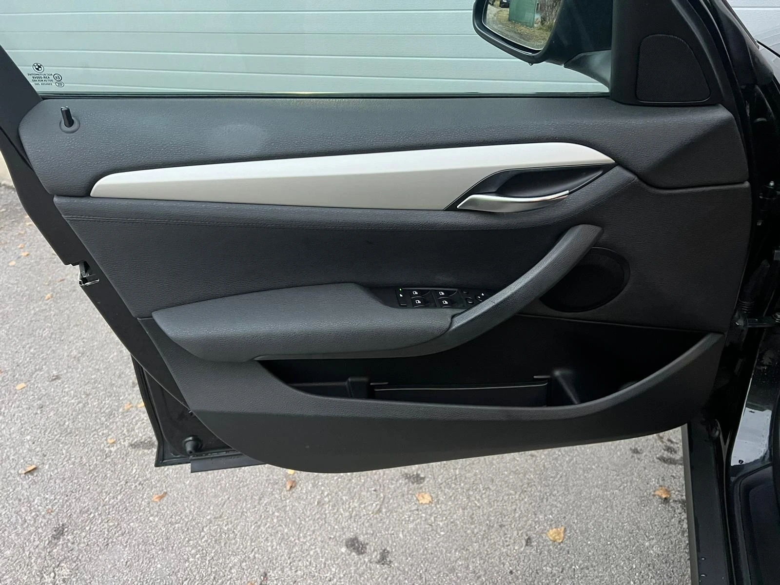 BMW X1 2.0D AUTOMATIK X-DRIVE NAVI LEDER EVRO 5B ЛИЗИНГ!!, снимка 11 - Автомобили и джипове - 56068654