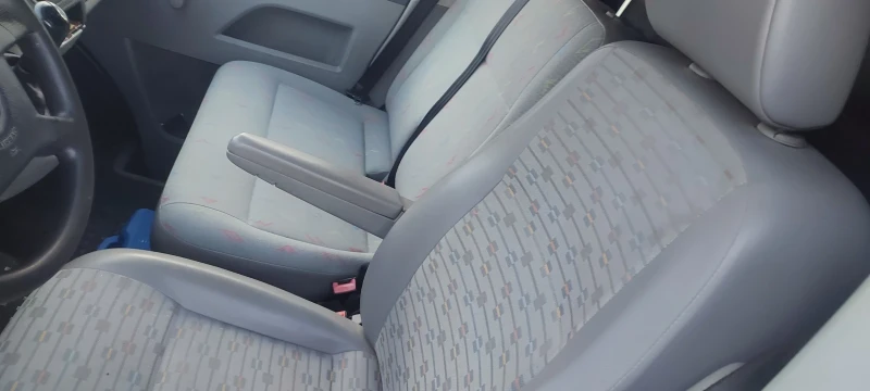VW T5 1.9 TDI 75 Kw, снимка 9 - Бусове и автобуси - 53483068