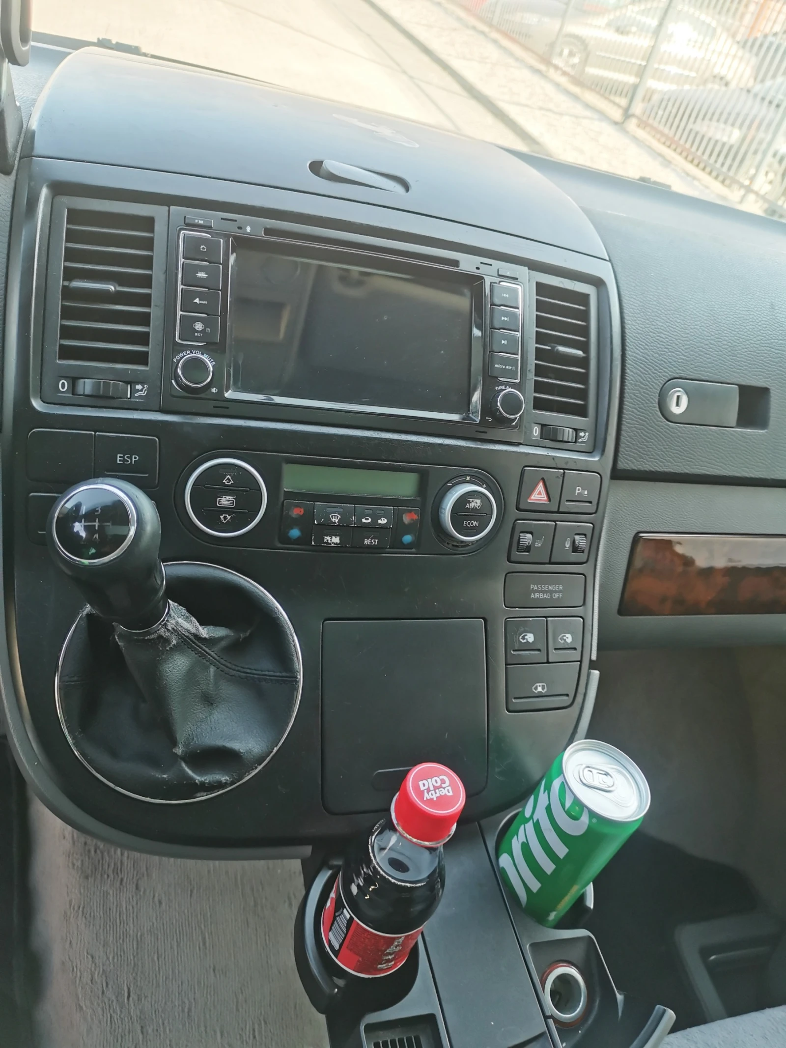 VW T5 Multivan 2.5 TDI, снимка 11 - Бусове и автобуси - 53856836