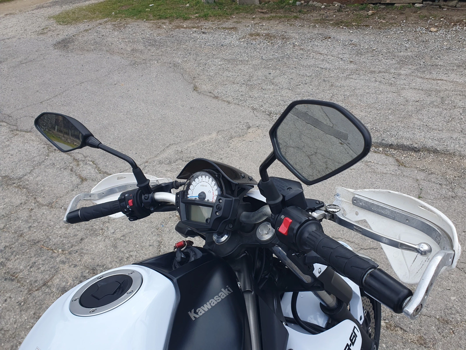 Kawasaki ER 6N 650i 2013год., снимка 12 - Мотоциклети и мототехника - 54086147