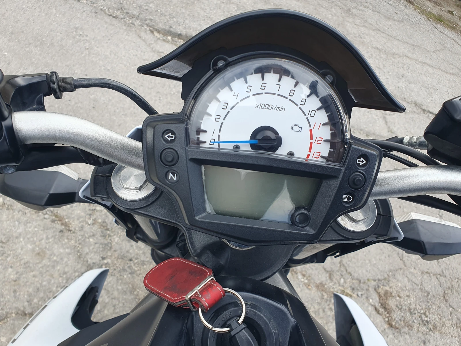 Kawasaki ER 6N 650i 2013год., снимка 11 - Мотоциклети и мототехника - 54086147