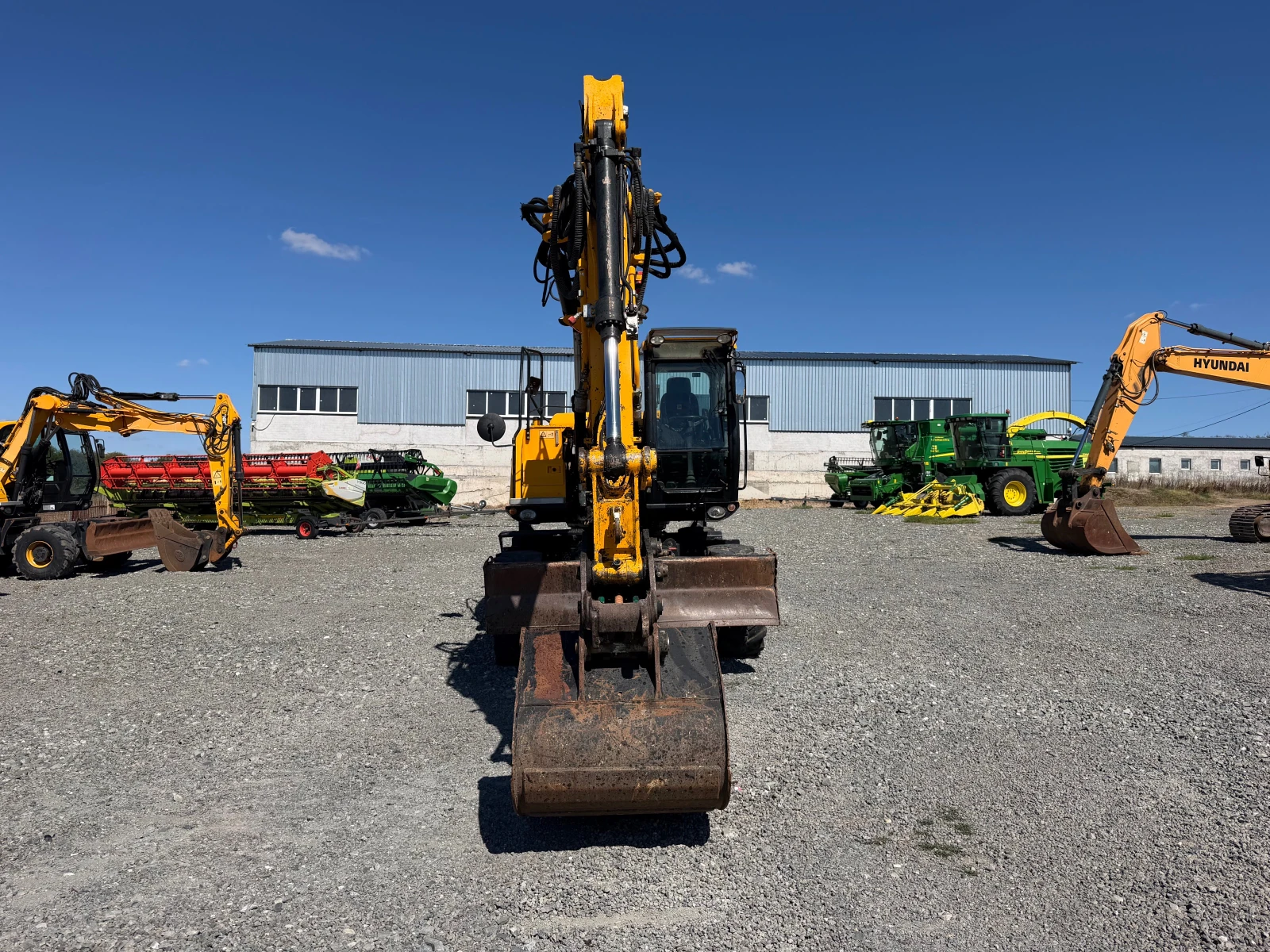Багер JCB JS 145 W PLUS + 5 РАБОТНИ УРЕДА ЛИЗИНГ, снимка 2 - Индустриална техника - 56126126