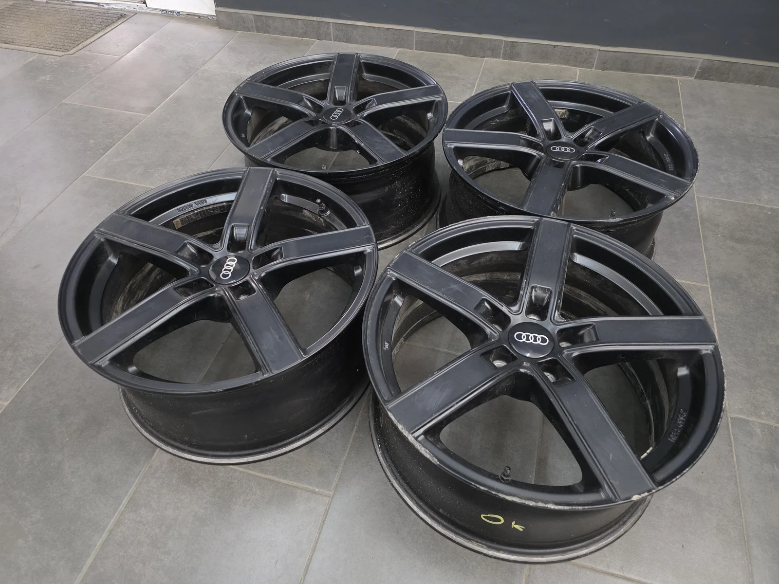 Джанти за Audi, снимка 5 - Гуми и джанти - 56718803