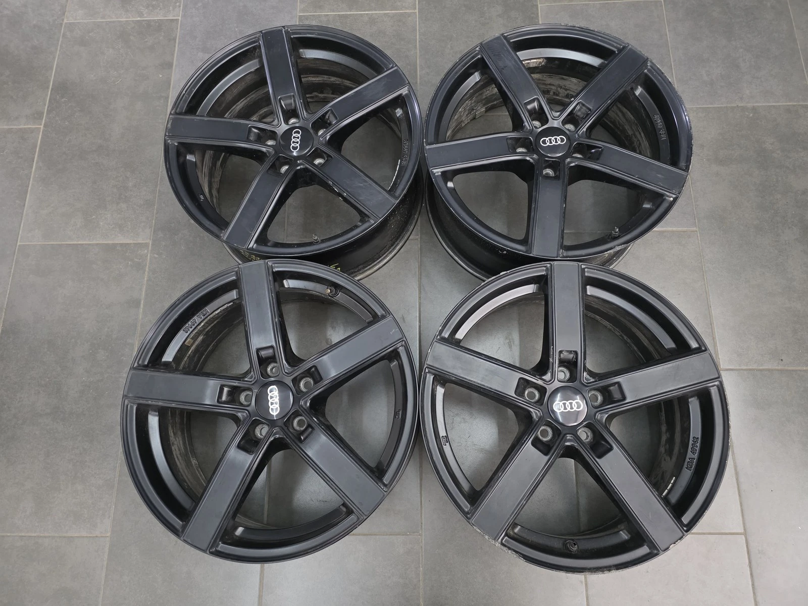Джанти за Audi, снимка 4 - Гуми и джанти - 56718803
