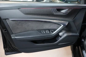 Audi Rs6 CARBON/600HP/CERAMIC/PANO/360/HUD/B&O/MEMO/674g, снимка 12