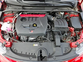 Toyota Corolla GR-FOUR/6ск/4x4/DISTRONIC/CAMERA/CARPLAY/KEYLESS, снимка 8