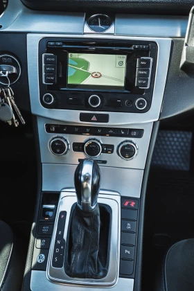 VW Passat B7 - 8500 € / 16624.56 лв. - 53952127 9