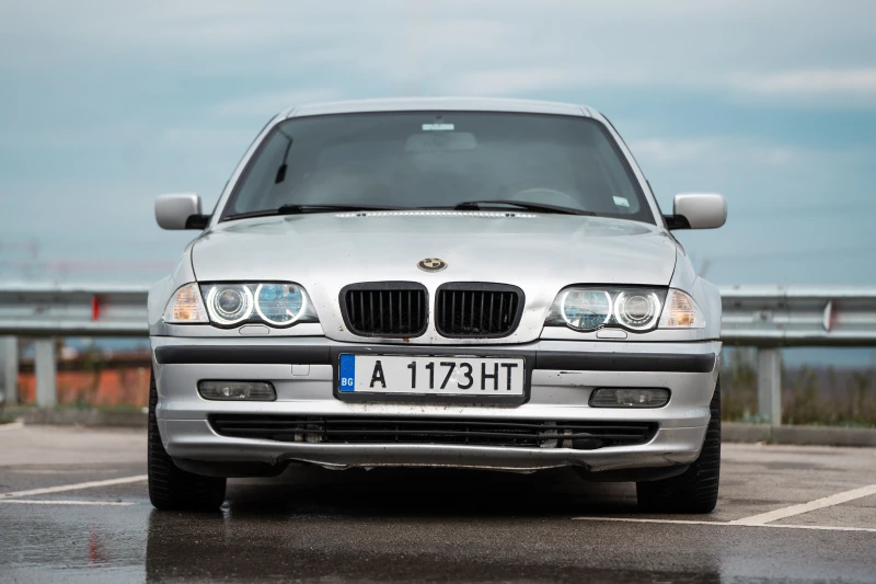 BMW 330 D, снимка 2 - Автомобили и джипове - 46904207