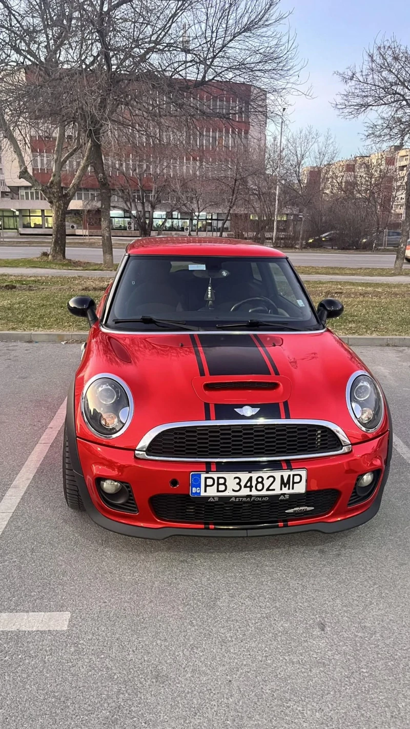 Mini Cooper s Пълен  пакет John Cooper Works , снимка 2 - Автомобили и джипове - 48032784