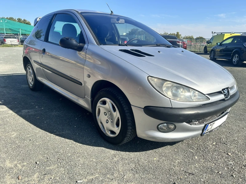 Peugeot 206 1.4 HDi, снимка 7 - Автомобили и джипове - 47386356