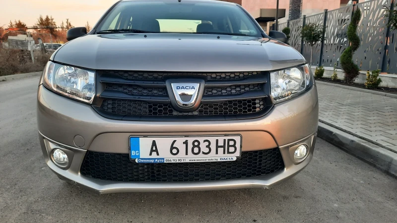 Dacia Logan 1.2 16v, снимка 5 - Автомобили и джипове - 48419700