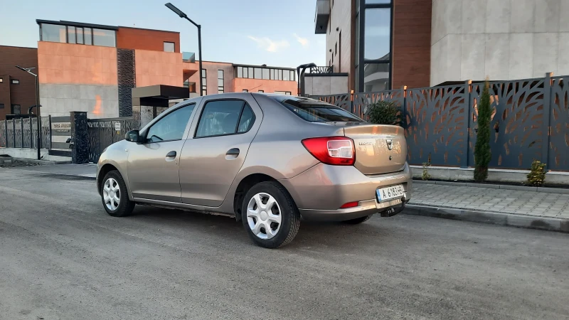 Dacia Logan 1.2 16v, снимка 2 - Автомобили и джипове - 48419700