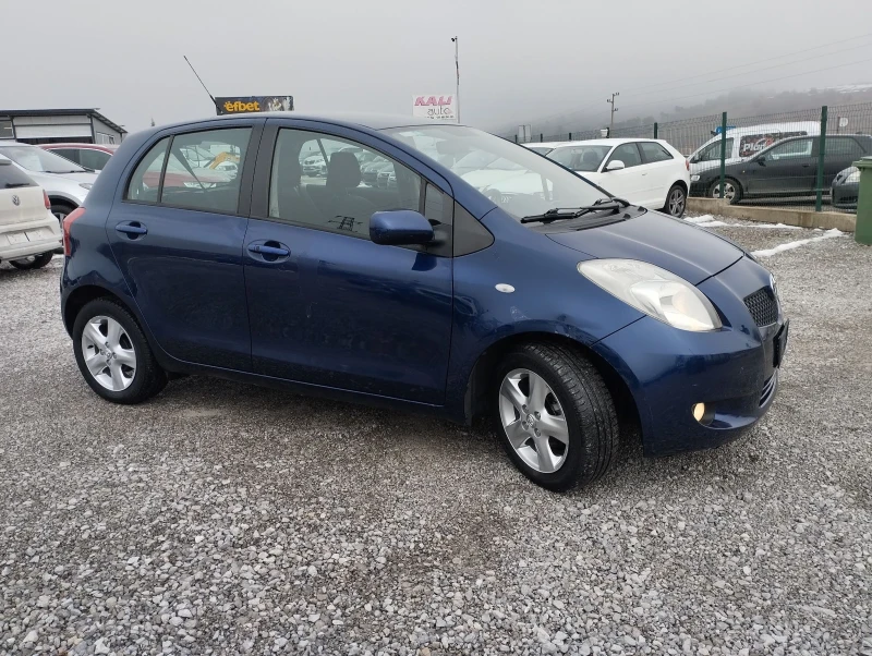 Toyota Yaris Италя, снимка 3 - Автомобили и джипове - 48796979