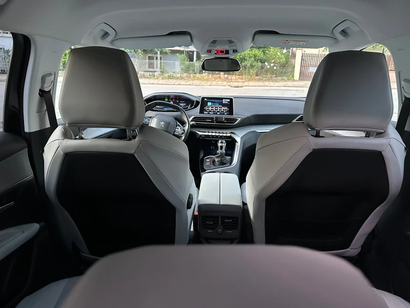 Peugeot 3008 1.5 HDI 130 ALLURE KEYLESS GO, снимка 12 - Автомобили и джипове - 51085366