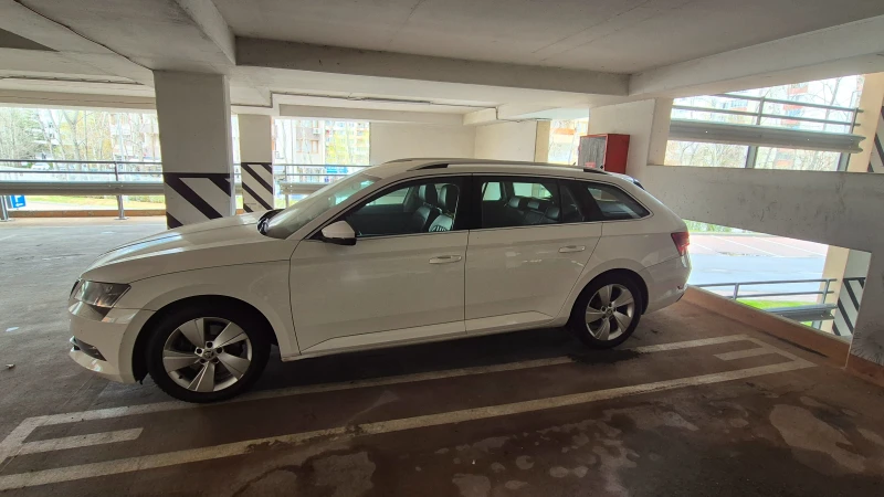 Skoda Superb, снимка 2 - Автомобили и джипове - 52135346