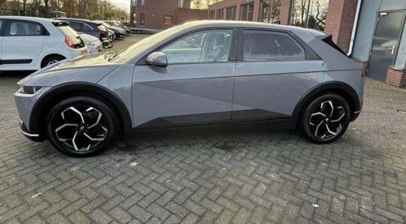 Hyundai Ioniq 5 RWD/72, 6kwh/Сервизна книжка/SOH 100%, снимка 2 - Автомобили и джипове - 52743459