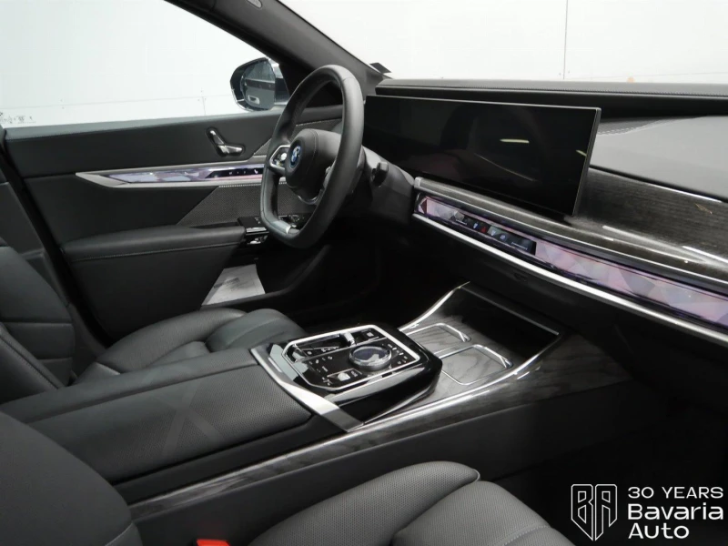 BMW i7 60 xDrive eDrive, снимка 8 - Автомобили и джипове - 52775452