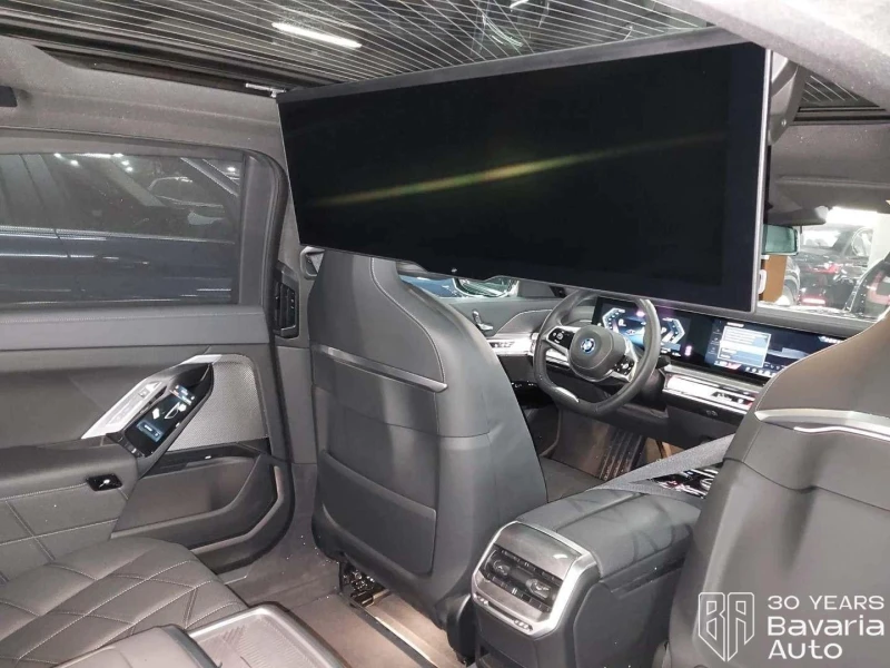 BMW i7 60 xDrive eDrive, снимка 10 - Автомобили и джипове - 52775452