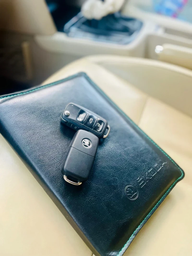 Skoda Superb 2.0TDI 170к.с FACE, снимка 16 - Автомобили и джипове - 51516854